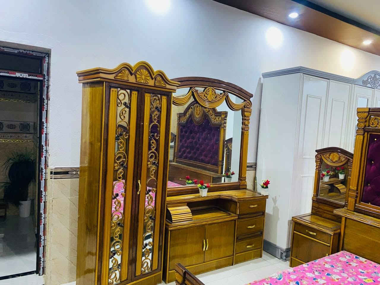 سلام عليكم توجد غرفه نوم مستعمله للبيع صاج عراقي درجة أولى شقل احطاطه *********** واتساب توجد خدمة توصيل عل باب بيتك
