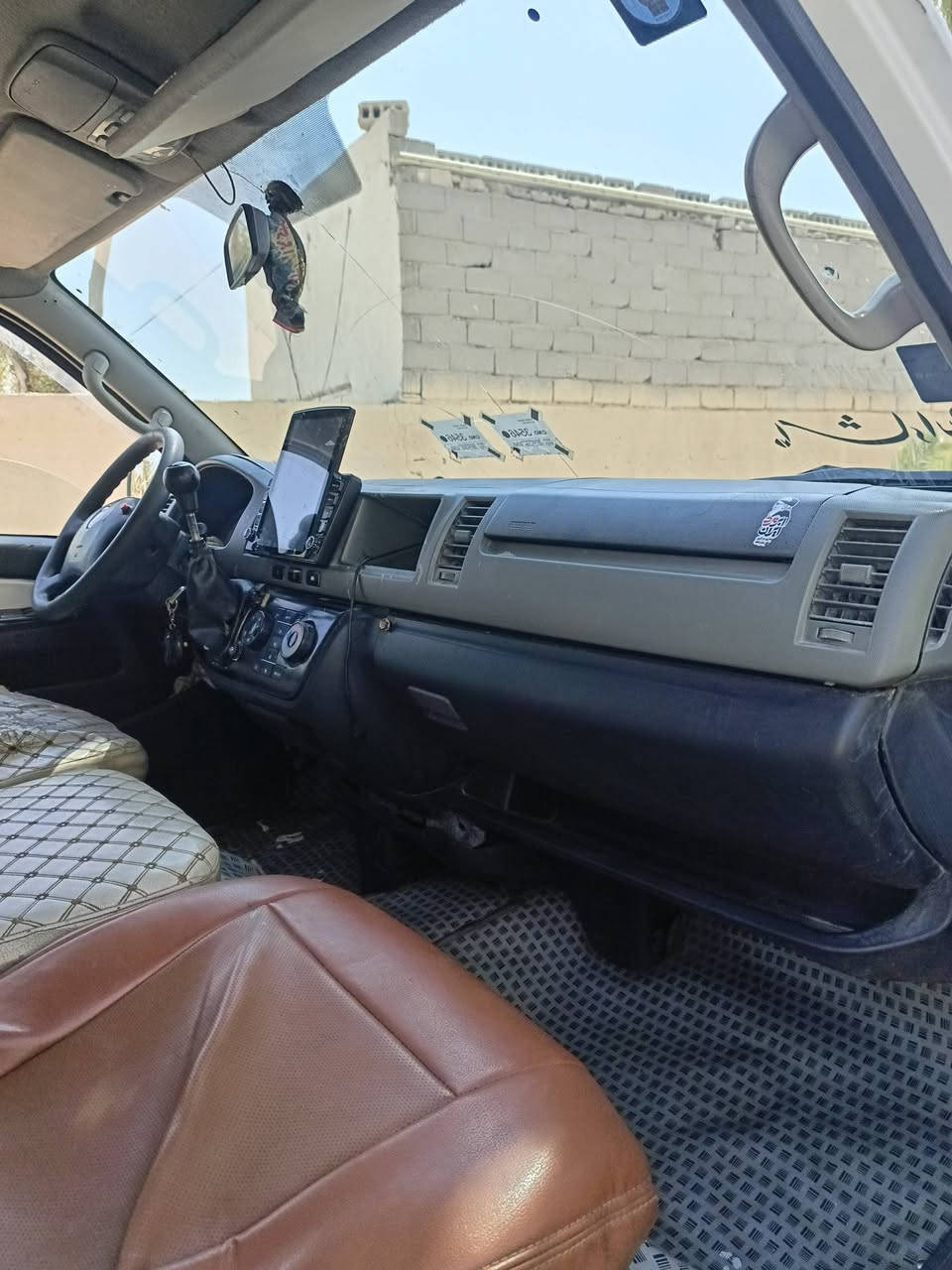 للبيع جنبي عالي موديل 14 رقم كربلاء انكليزي امصفره من كلشي. سياره جاهزة مكينه كير حداديه تخم تاير جدد تبريد ثلج محور ثلاث قطع. مكينه كير اكسن ياباني كوستر شرط كارتون معمره دواير مصبوغه حزام جماليه. سياره جاهزة 
السعر. 98. أو بيه مجال قليل 
للاستفسار. ***********. مكان نجف طريق كربلاء نجف عمود 250. غير متواجد نت
