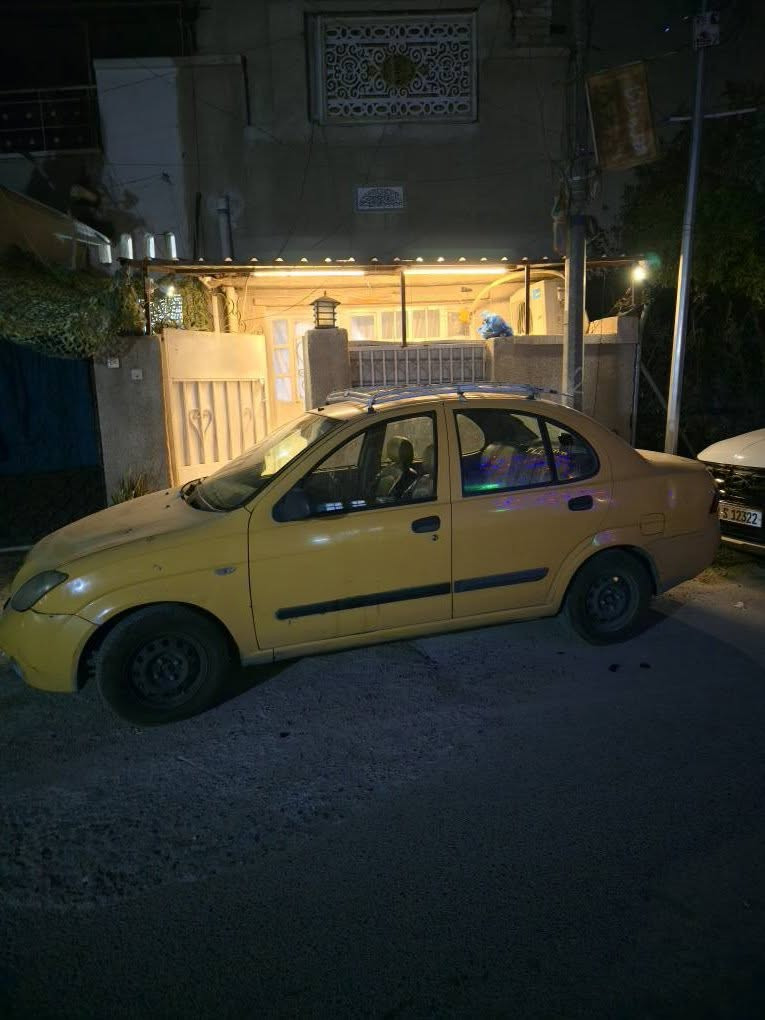 اريدها ب 30 ورقة 
عليها غرامات وهيئة وتجديد سنوية وهذني كلهن تنزل من سعر السيارة 
تبريد ممتاز مسجل بلوتوث بيها كامرة خلفية 
بيها نواقص بسيطة مثل الماسحات وتبديل الاضائة
السيارة لا صبغ ولا معجون بيها طخات خفيفة مرجع بارد 
السيارة ممغسولة ونشرتها ورة الغسلة تطلع حلوة بس بيع مستعجل
الاعظمية خلف مسجد ابو حنيفة النعمان 
*********** بغداد, العراق

