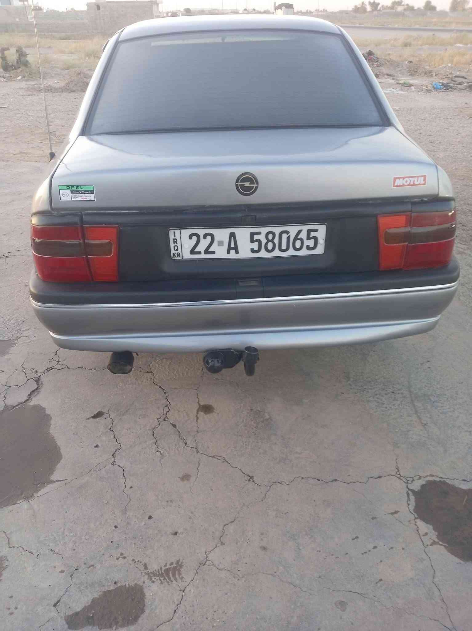 السلام وعليكم اوبل فكترا للبيع مديل 93 محرك 1800كير اوتو
سعر 46وبيه مجال قليل 
السياره مصبوغه جماليه مابيه اي نقص جاهزه
تخم تاير صدر جديد خياس مابيه عنوان السياره سامراء الطيوب للستفسار اتصل /***********
