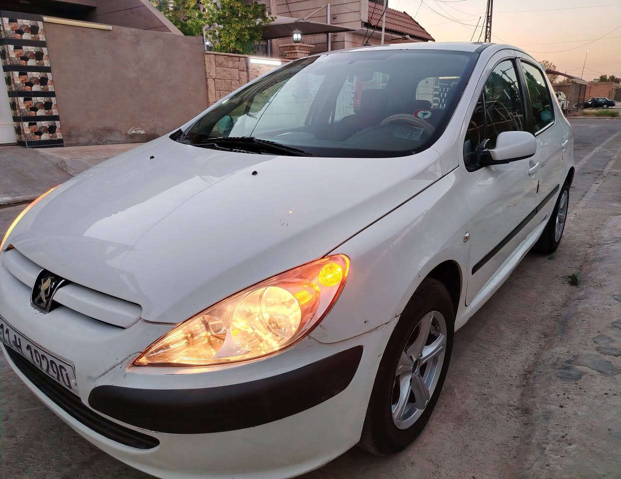 السلام عليكم بيجو 307  موديل 2005 السياره بدون صبغ قفط بيهه الدوسه صبغ
صدر أمامي خلفي جديد
كير مكينه تبريد مكفولات
مكان السياره الحريه أو البياع
السعر 48  بيهه مجال قليل
للاتصال ***********
