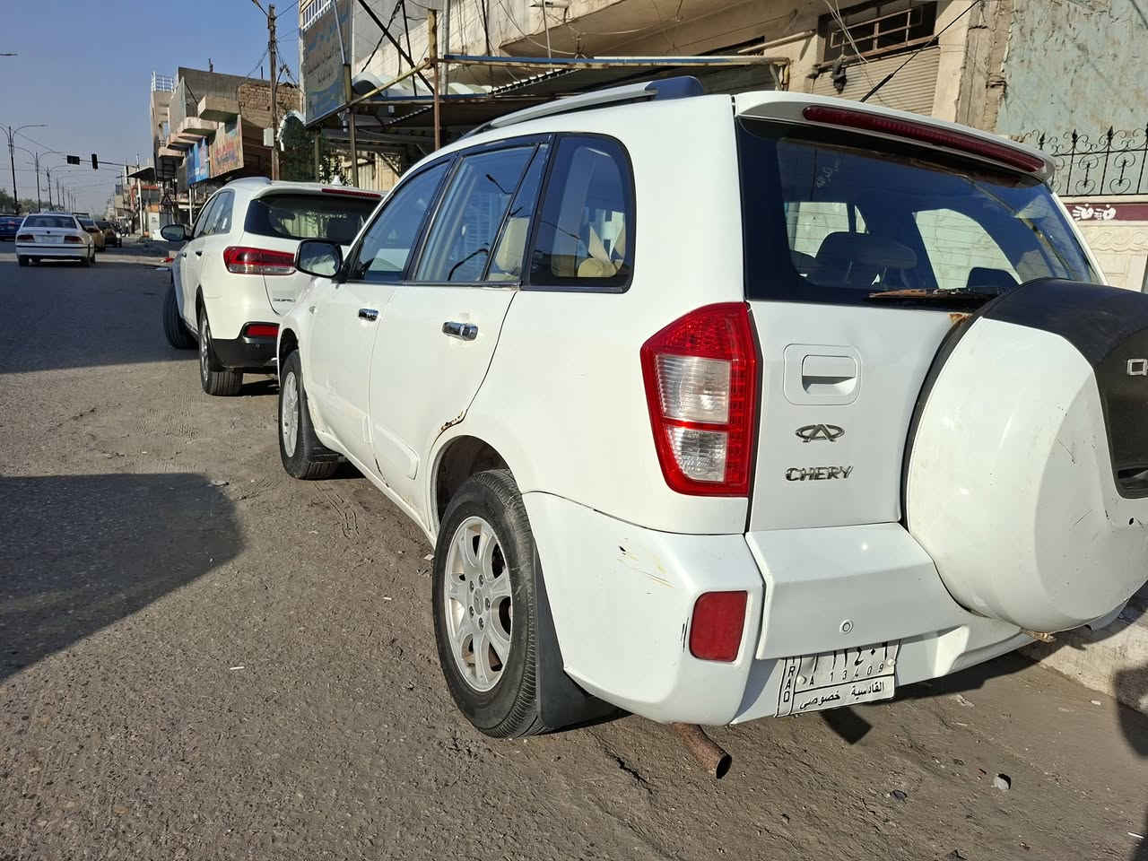 سلام عليكم تيكو ١٣ كاملة  لون ابيض مابيهه كل نقص
حساسات
تبريد شغال
جام مع السويج
تخم تاير جديد
فتحة
كير كهربائي
كشنات تدفئة
وباقي مواصفات التيكو
سعر السيارة (49) وبيهه مجال 
رقم قادسية بأسمي السيارة سنوية جديدة مكانها ديوانية
للتواصل خاص
او الاتصال
***********
