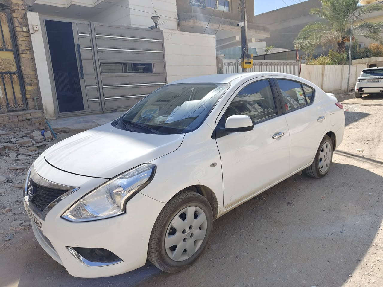 السلام عليكم
نيسان سني 2025 هندي كفالة ماشية 7000
الدعامية الخلفية والبگ لايت الخلفي جهة السايق لايحهتن نار كما موضح بالصور 
***********
