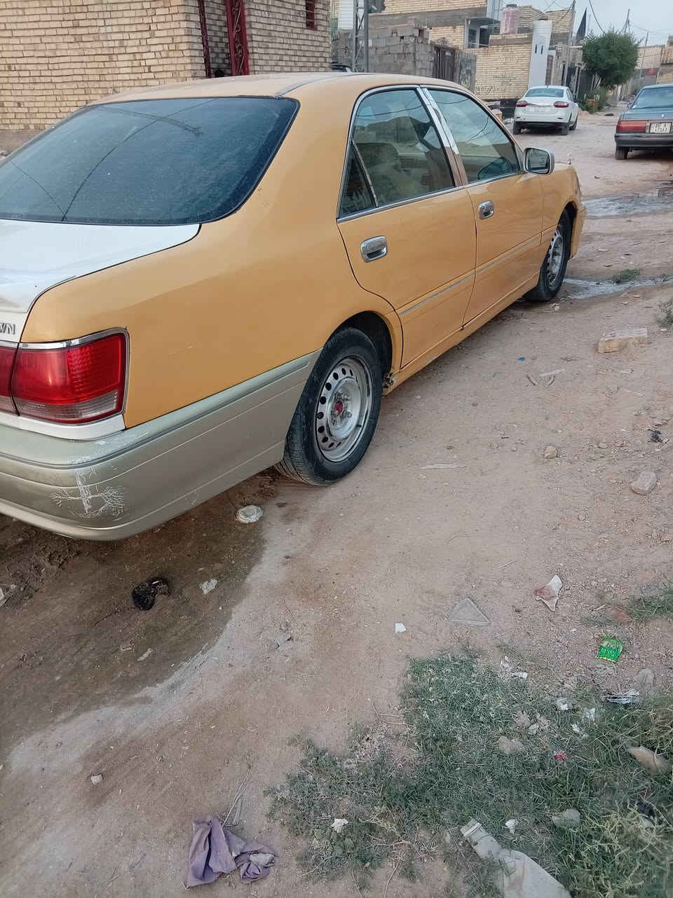 ملكـه • مدفوع كمرك • ضربة بجنطة