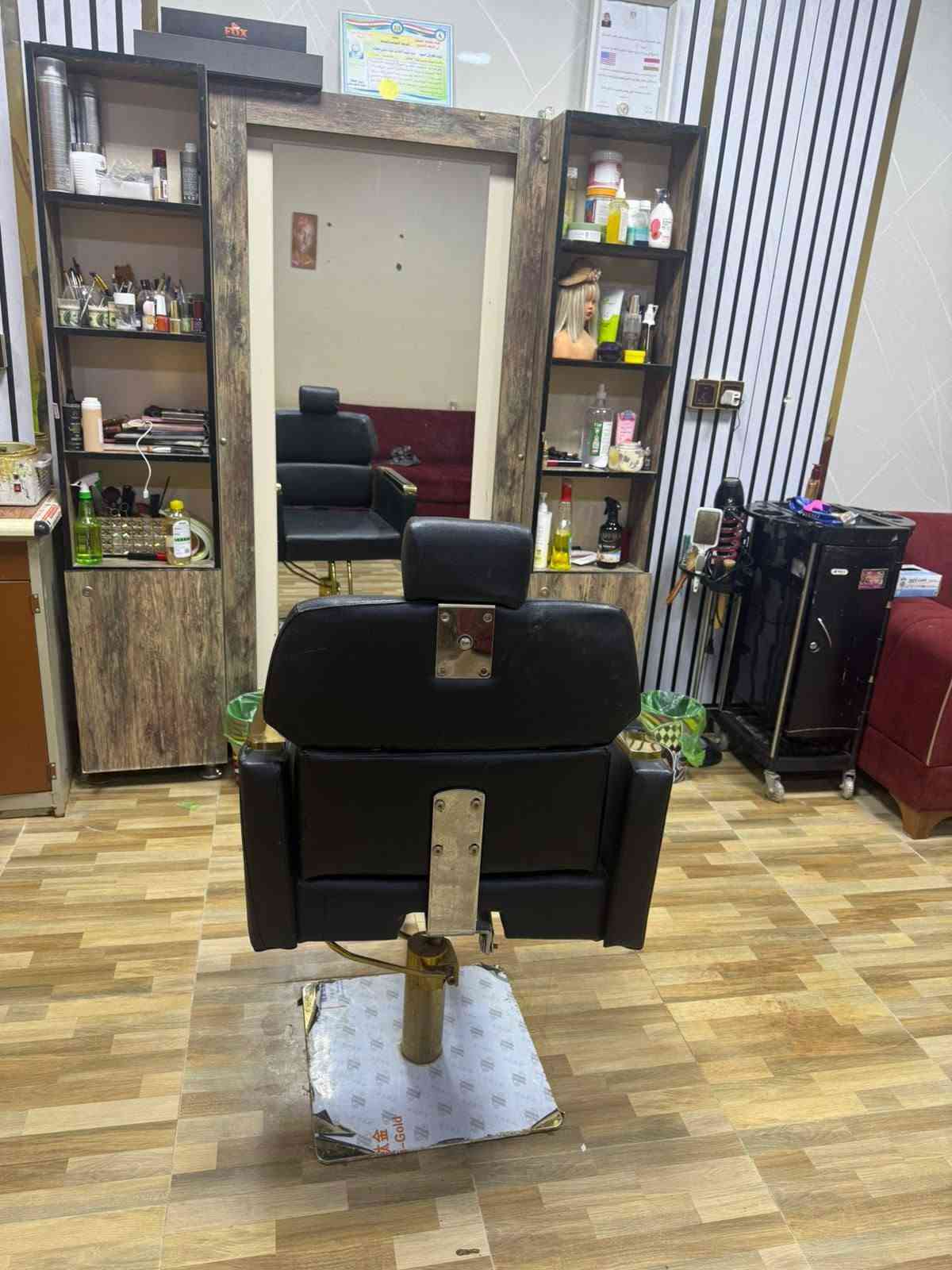 البيع سعر ع خاص صالون كامل
