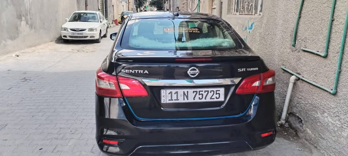 نيسان سنترا 2018  SR وارد أمريكي

ضررها: بيها چفيه عكس السايق حادثها بامريكا وصور الحادث موجودة
رقم جديد وبسمي (تحويل مباشر)
تخم تاير جديد
باتري جديد
تدفئة وتبريد خير من الله ثلج
مواصفات معروفة
بصمة تشغيل
فتحة بالقمارة 
سيارة حلوه ونظيفه مال جناي 

مكان السيارة: بغداد - مدينة الصدر
السعر: 75 ورقة
للاستفسار : ***********
