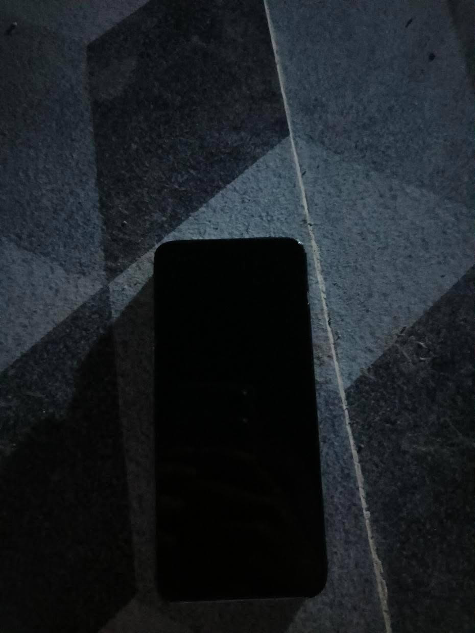 Honor X8A 🖤🩵 
سعر فقط  150الف(وبي مجال) 😍 
ذاكرة 128رام 8 
بطارية 5000 
معالج قوي 
شاشة تدعم تردد 120 هرتز 
جهاز حلو وسعرة مناسب 
سعر فقط 150الف 
واتساب ***********
