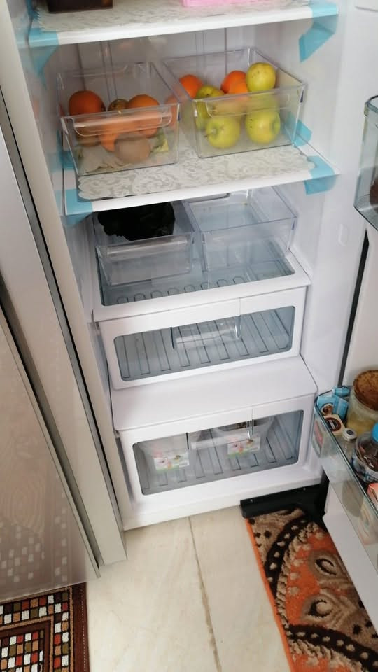 للبيع ثلاجه ومجمده بابتين هيتاشي نظافه 99‎%‎
العرض : 92 سنتيم
العمق : 75 سنتيم
الارتفاع : 182 سنتيم
السعر : مليون دينار
العنوان بغداد / الحريه للأستفسار ***********
