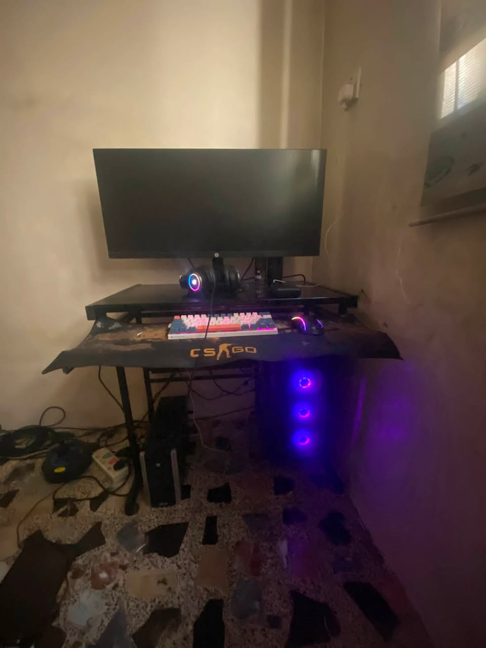 السلام عليكم تجميعه
ryzen 5 3600

b450 m gigabyte

gtx 770 

ram 16 8×2 3200 rgb 

ssd 512 

psw 650 watt 

case 4fan rgb

الشاشه hp 

ميز + كرسي كيمنك

السعر كامل 725

 

الرقم ***********
