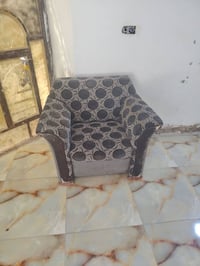 تخم ٨مقاعد نضيف حيل سعر ١٧٥ مكان حي العامل 07714332437
