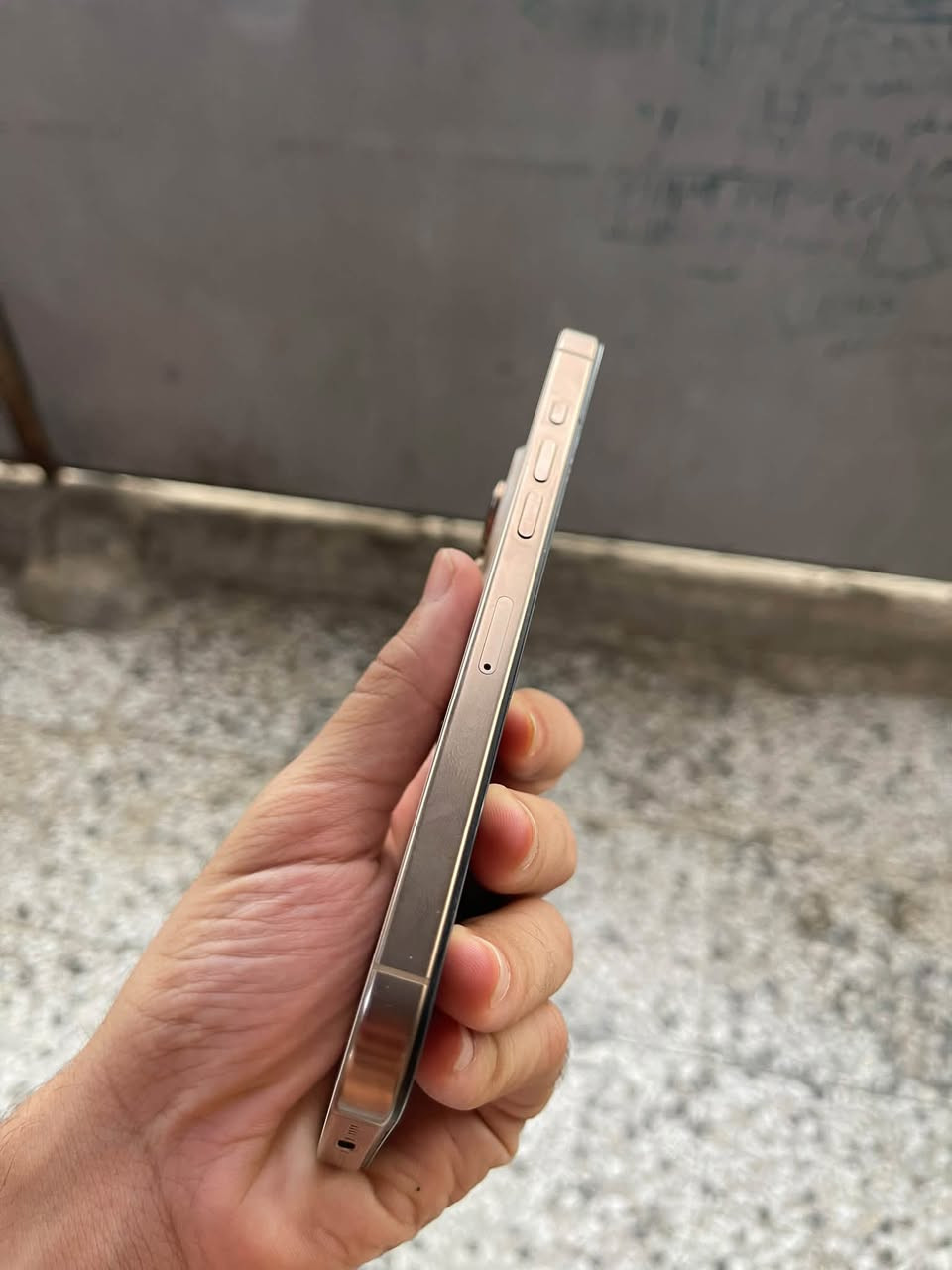 ايفون ١٦ برو ماكس • ٢٥٦ • بطارية ٩٢