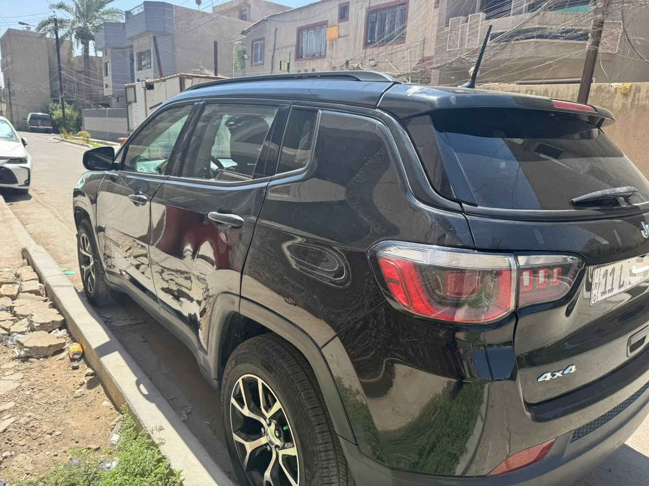 ‎السلام عليكم***********
جيب كومباس Jeep Compas
2018
رقم بغداد مكانها المنصور 
السعر 105 
حادثها موضح بالصور
 مع أماكن الصبغ 
وبيها صبغ بالباب الخلفي اثر شخوط وعندي صورها قبل الصبغ  

محرك 2400
ماشيه 53 وقابل للزيادة 
السياره جاهزه 
سنوية وهزة جديدة 

بصمة 
تشغيل عن بعد
كشنات مخمل هيتر 
سايد بريك كهربائي 
تحكم ستيرن جهتين وخلفي 
هيتر تدفئه بالستيرن
قفل سرعه 
كاميرا دواره وشاشة بلاديه 
تبريد قطعتين
للاستفسار ***********

نص مكتوب في الصور:
- 11106066 - 01/14/2020 IMPACT AUTO AUCTIONS, INC.
