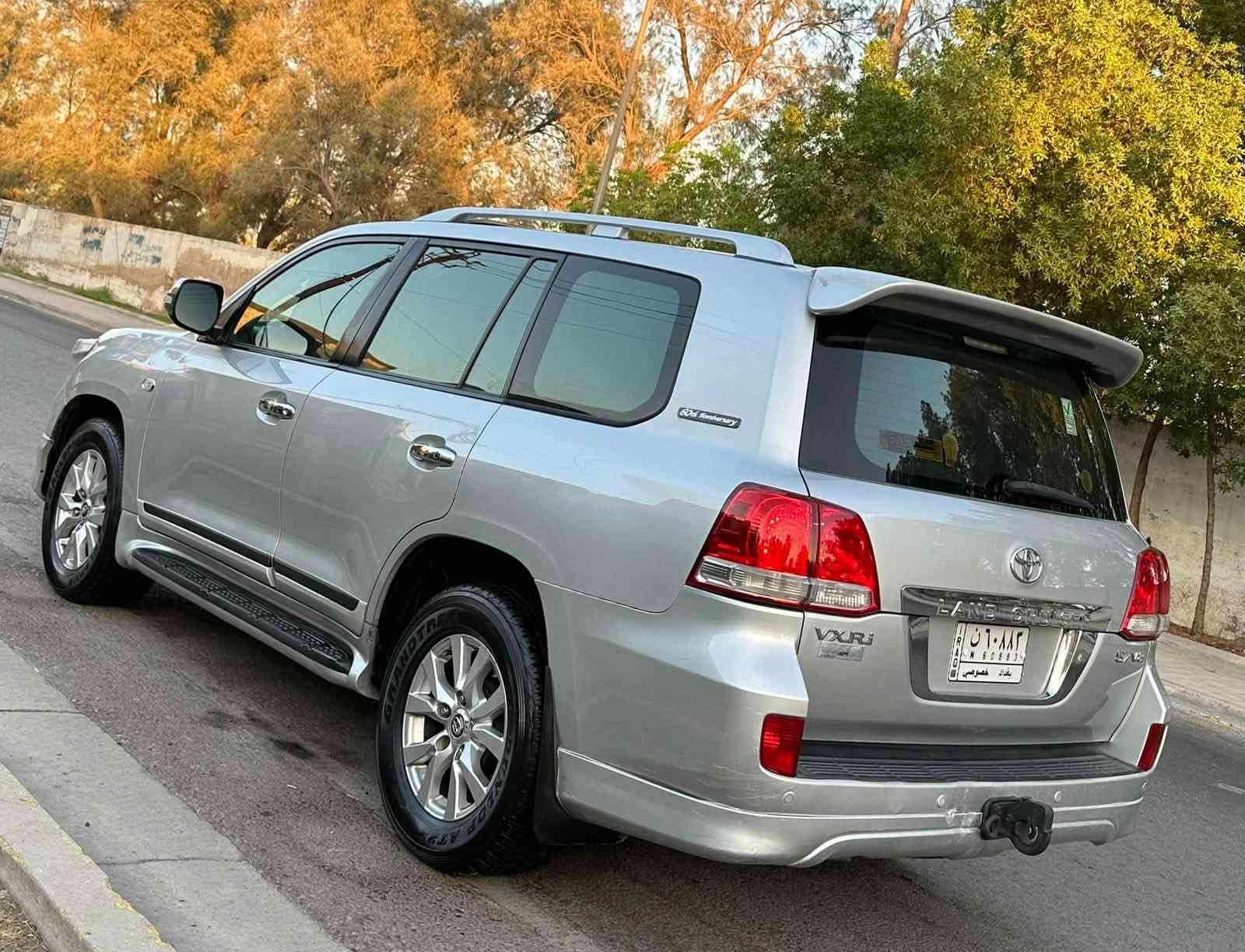 لاندكروز VXR • ٢٠١١ • محرك ٥٧٠٠