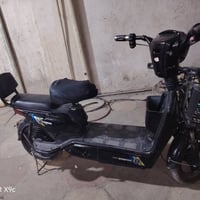 دراجه للبيع بيها اربع بطاريات سعرها 245 وبيهه مجال بصمه وسويج قفل تاير...