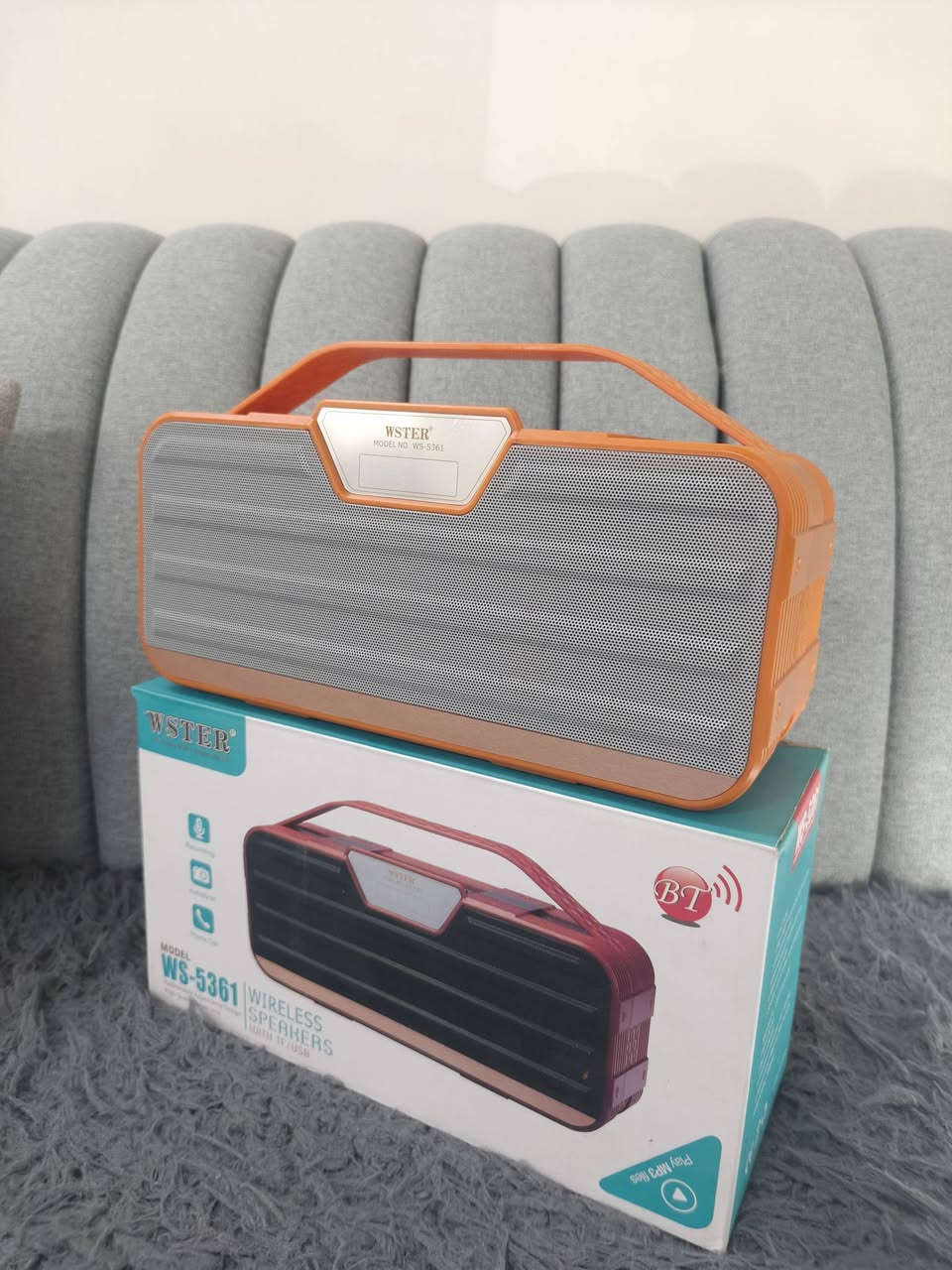 سماعه دمام صوت واضح قوي 30الف ويا توصيل 
موصفات FM's+Bluetooth+memory+flash
بطاريه كبير يشتغل8=9ساعات /ويا كارتون غراضه
لون مميز برتقالي🔶
وزن ثكيل بسيط استخدامات بل بيت سفره 
سعر30قفل معه توصيل
***********
***********
