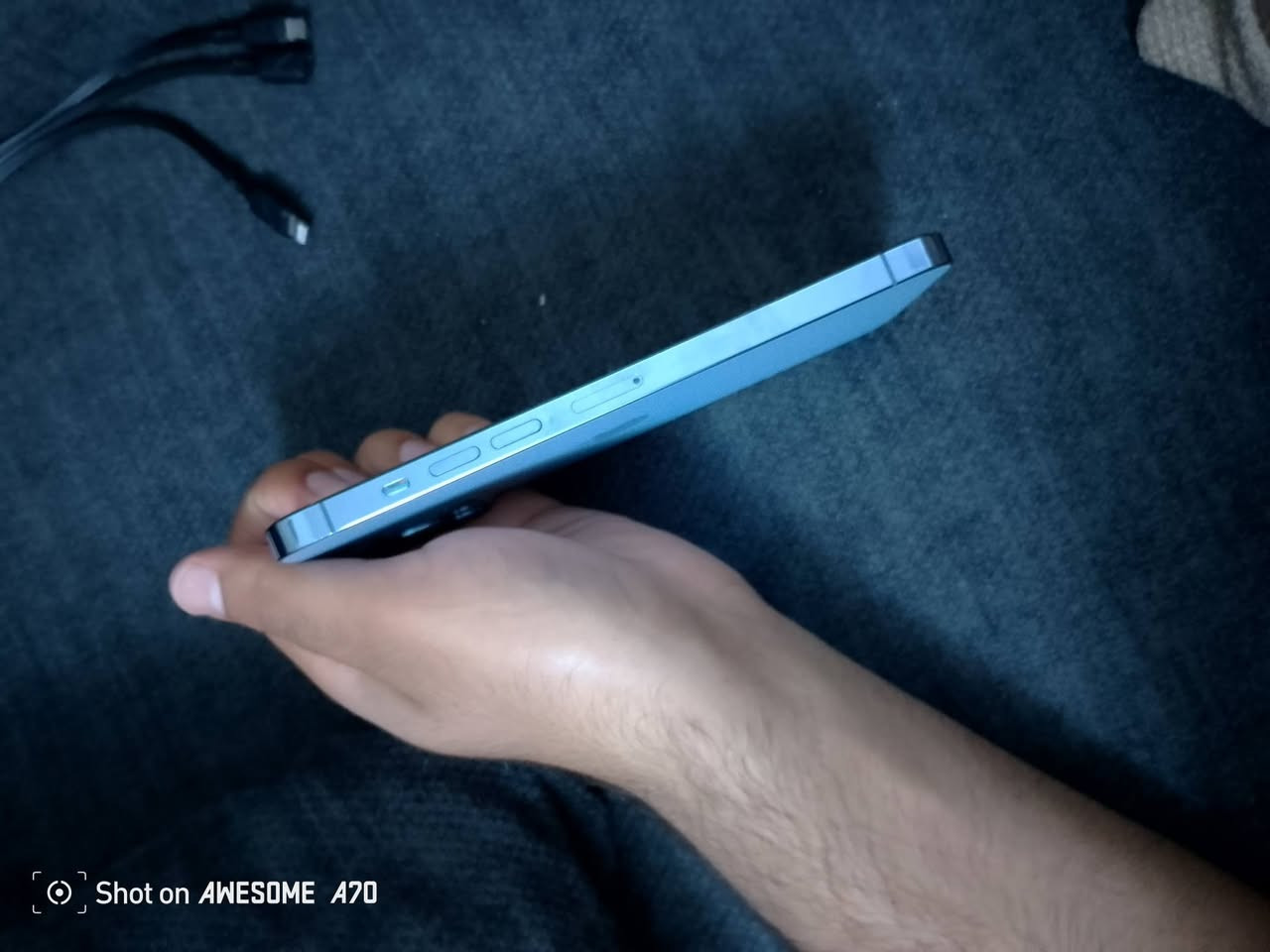 السلام عليكم
ايفون 13 برو ماكس 
ذاكره 256 
باتري 96 الجهاز حيل نظيف 
امريكي تك و eسيم
***********
***********
