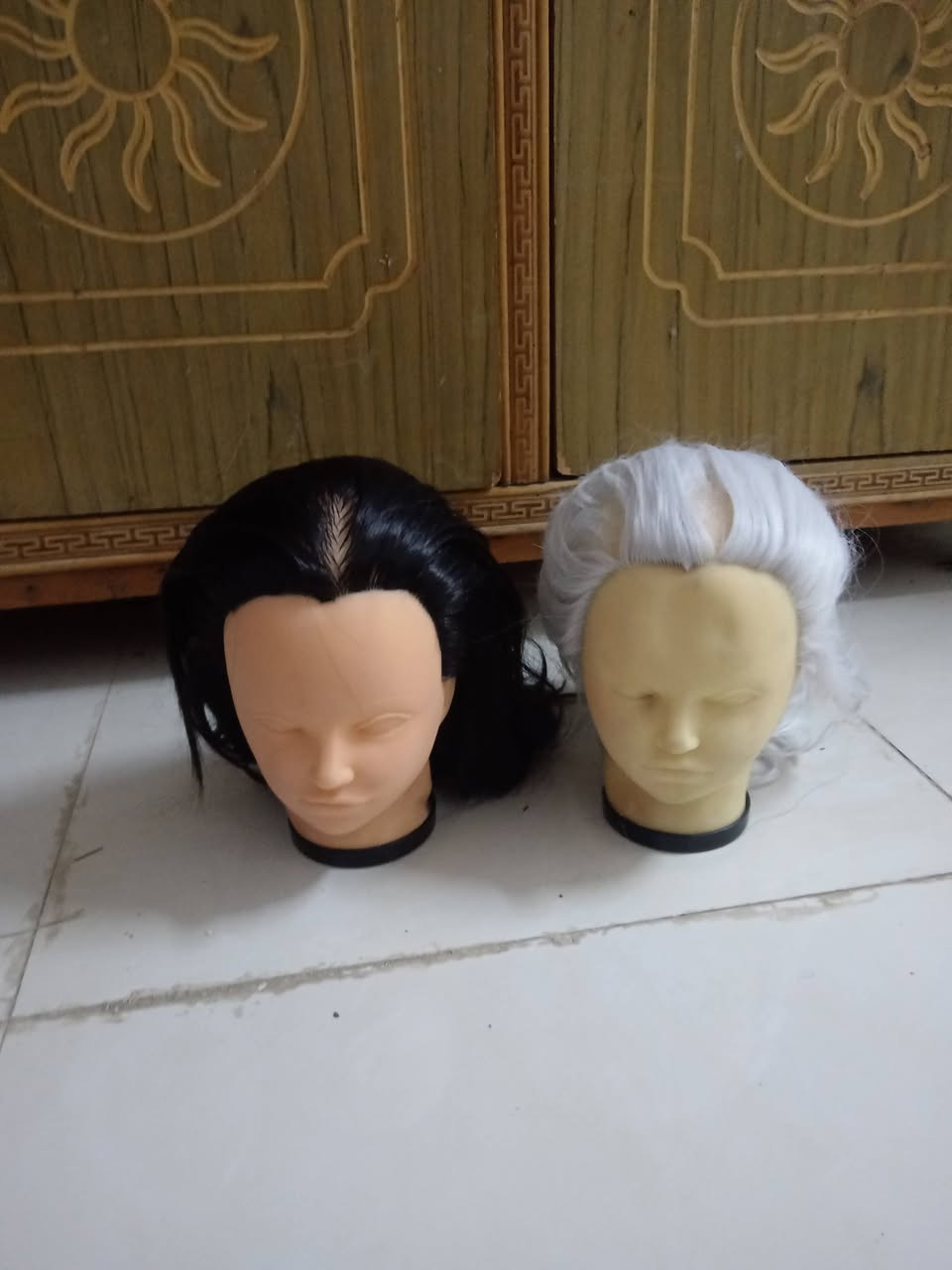 عندي من هاي عدد كبير لوان مختلفه ليخدمنه يخابرني او مراسله ***********
