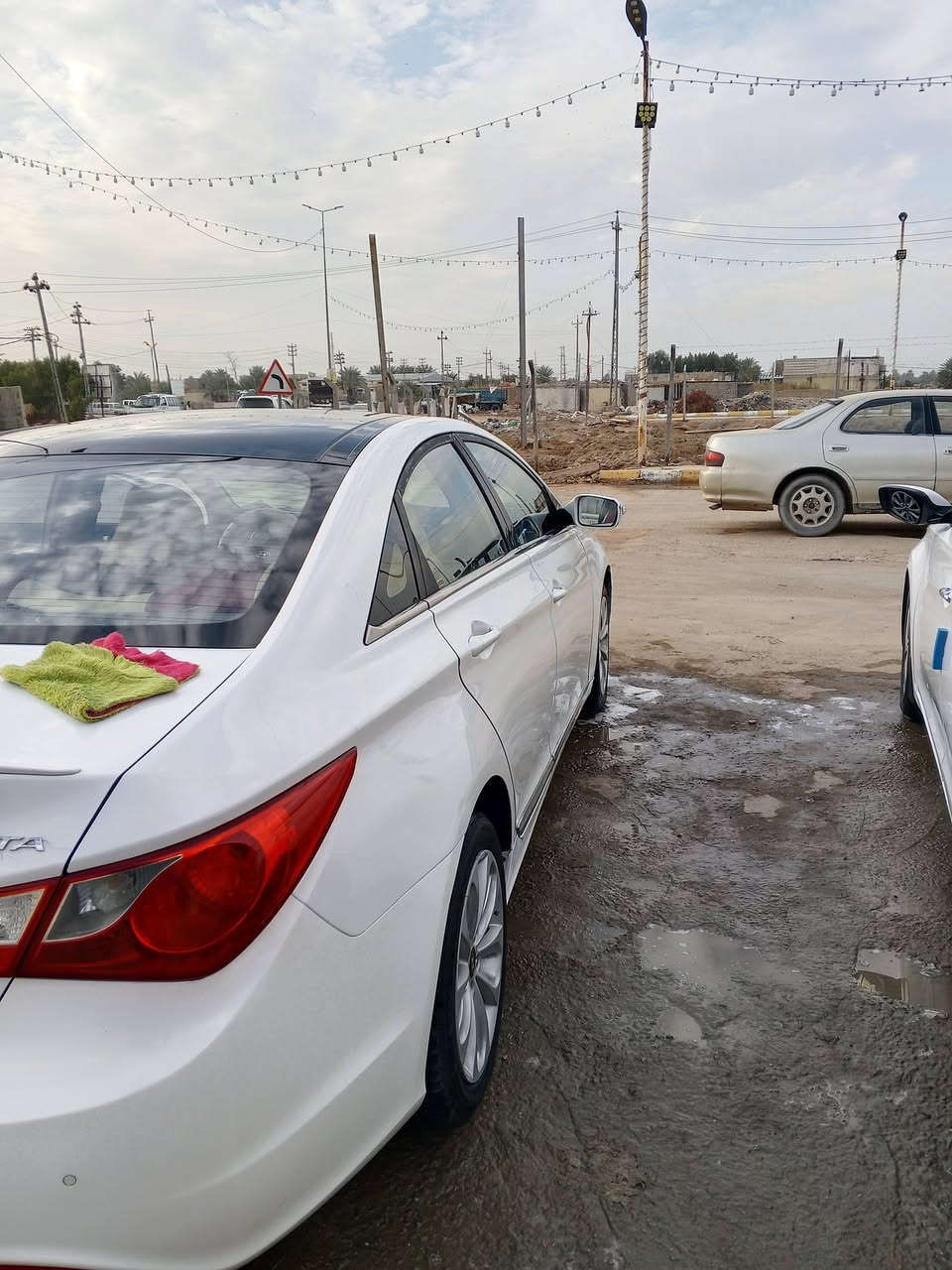سونات 11 خليجي بنرامه فول تبريد قطعتين وتحكمات وباقي المواصفات المعروفه بيه صبغ بهلا  الجملغ الخلفي وبارد بل جملغ امامي ال سعر 115.  ***********
