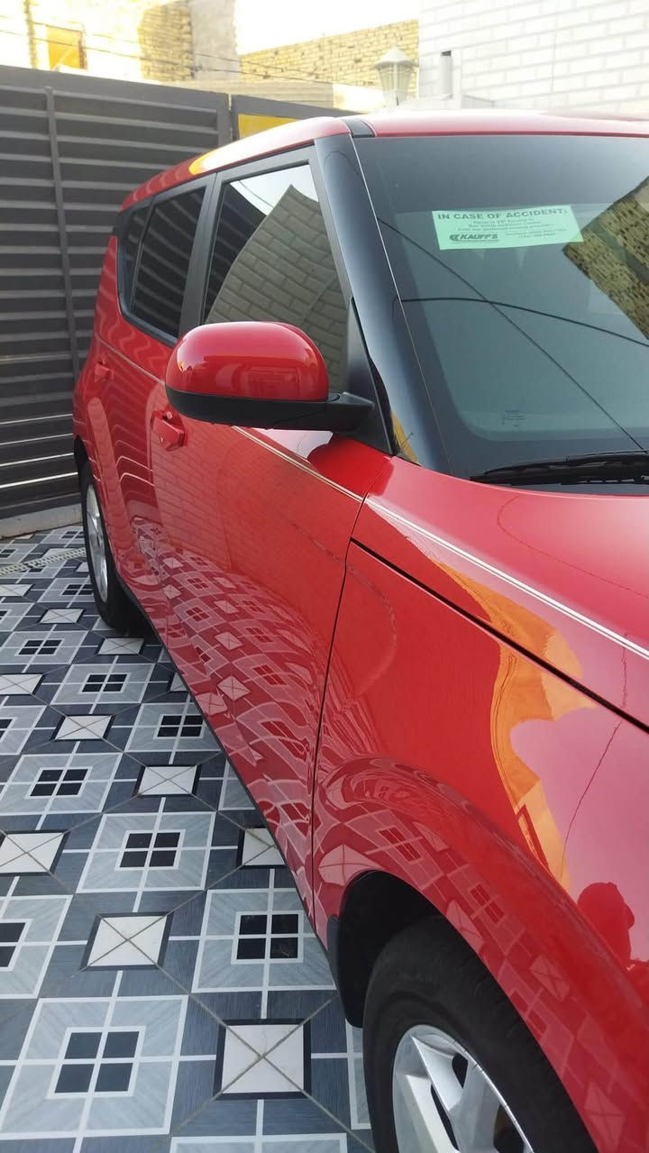 🚗 للبيع | كيا سول 2022 🔥
✨  ويل كب
💰 السعر ١٥٥$ وبيه مجال

📌 الرقم 77786 كربلاء باسمي – تحويل مباشر
📍 السيارة موجودة في كربلاء

🔹 المحرك: 2000 دوش
🔹 الممشى: 45 ألف ميل
🔹 الوارد: أمريكي
🔹 الحالة: كلش نظيفة وعلى إيدي
🔹 المواصفات: فول بصمة عدى الفتحة

🔹 ايرباگ الدرگة
▫️ صور الحادث موجودة بالمنشور للتوضيح

✅ سيارة نظيفة ومستخدمة استخدام شخصي
✅ رقم كربلاء انگليزي
✅ التحويل مباشر
📍 كربلاء المقدسة

📞 للاستفسار: ***********

نص مكتوب في الصور:
- 60909783