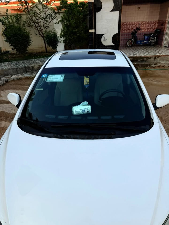 الانترا 2015 وارد خليجي مكينه 1800 دوش
فول مواصفات عدا البصمه
قطعتين تبريد
كير ومحرك مكفولات
السياره بيها قطعه وحده بنيد طاير وراجع نفسه
ارقام بغداد السياره بأسمي تحويل مباشر
عنوان السيارة الانبار الفلوجه
السعر 112 وبيها مجال بسيط 
***********
