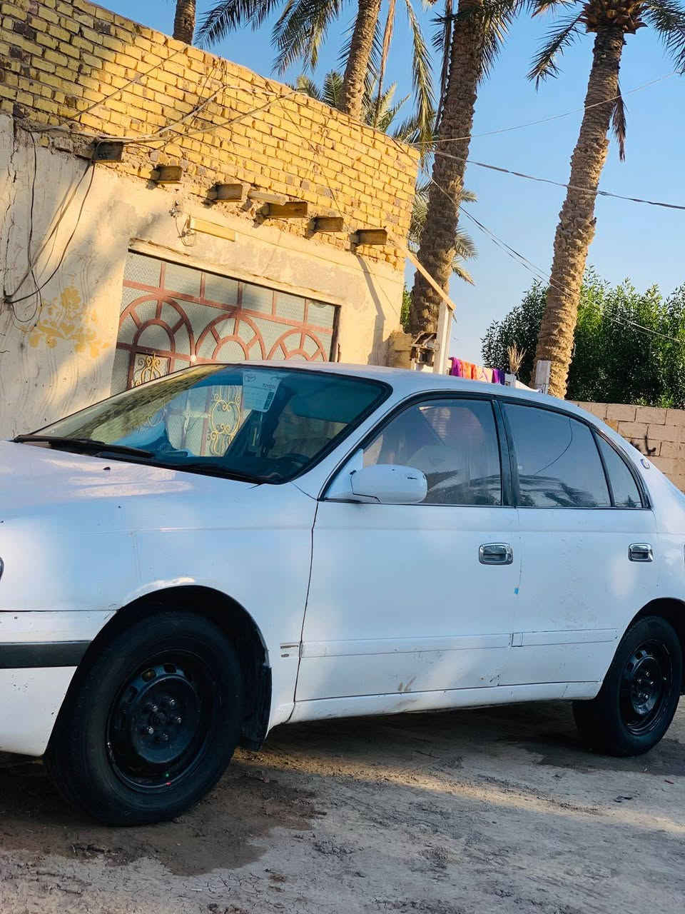 السلام عليكم كرونه موديل 93 رقم بغداد
مكينه وكير ستوني شاهدهن حاويه 
  تخم تايرجديد حداديه خير من الله
  مكاني الديوانيه المهناويه السعر ٤٢ وبيه مجال للشراي للاستفسار اتصال ***********
