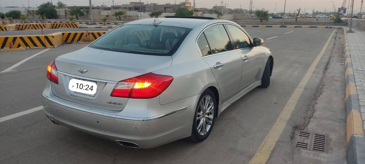جنيسز 2012 امريكي
محرك 6 سلندر 3800
مكينه وكير  وتبريد ماشاء الله 
فول مواصفات 
حساس امامي خلفي
بصمة تشغيل وابواب
فتحة سقف
ماوس تحكم
كشنات جلد وكهرباء
تدفئة وتبريد بالكشنات وميموري خزن
مري قلاب واشارة بالمراية
ثلاث قطع تبريد
بردة خلفية
رقم بغداد مكانها العمارة
بيها قطع صبغ بدون حادث 
السعر 100
*********** المجر الكعبي, ميسان

