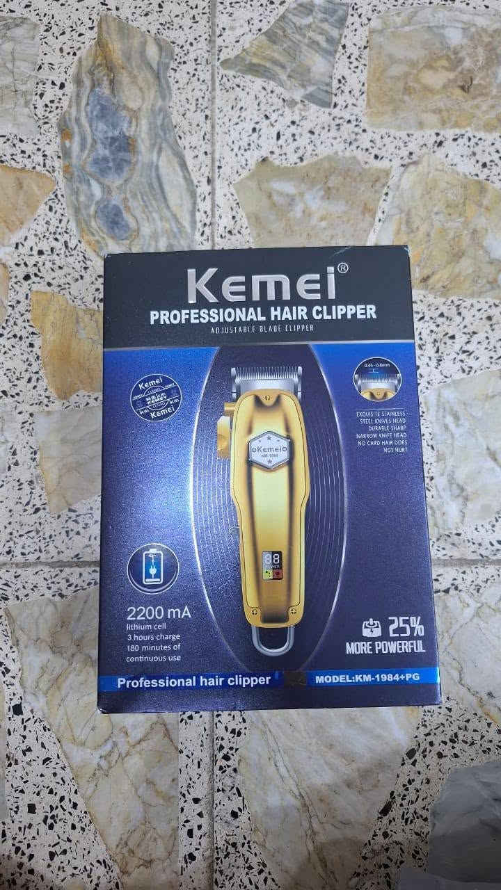 يالله سلام عليكم مكينه كيمي Kimi اخت الجديده استعمال شي بصيط رايدهه ب٣٥ وكل ملحقاته وياها التواصل على الرقم واتساب ***********
