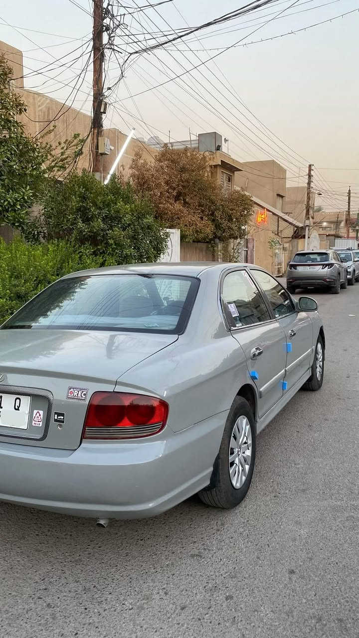 السلام عليكم للبيع سوناتا وفود موديل ٢٠٠١ مكينة ٤ سلندر كير تبريد جاهزة سيارة نظيفة جدا وتراي مال موديل٢٠٢٦ صدر امامي خلفي نظيف كهربائيات كلهة شغالة مصبوغة عام (اسمنتي) للجمالية سعرها ٤٨ قفل ومكاني الشعب تلفوني 
***********
عبدالله

