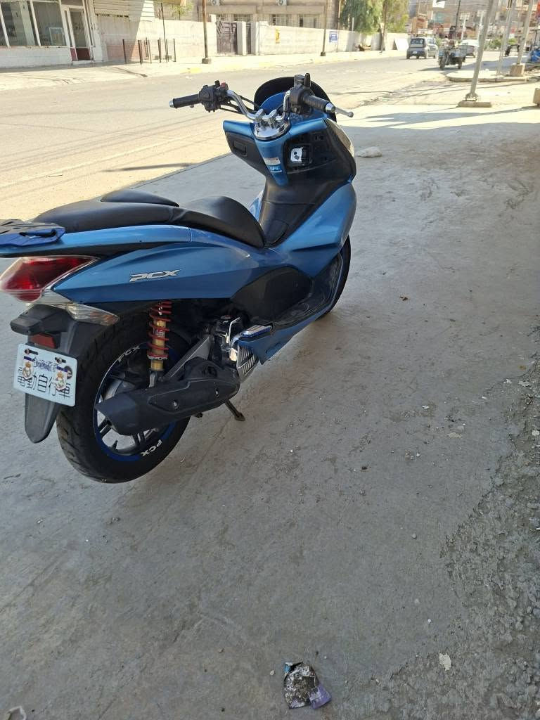 دراجة PCX الجيل الاول السعر 1.250.000 مليون وربع وبيها مجال للشراي عنوان ديالى بعقوبه فلكة الامين *********** بعقوبة, ديالى
