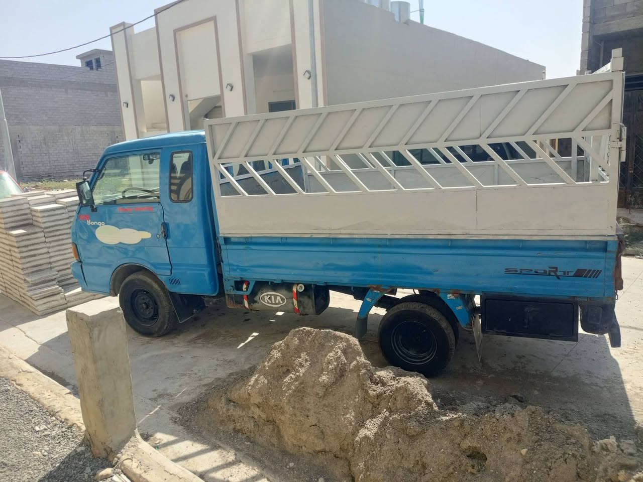بنكو 94 رقم اجنبي نينوى بل شهر الواحد  صدرت هزى مو صاقطه اربعه توايرجديد  وره جديد قبل سبوع شديتهن هنى وا الباتري معارض بتكسي  الي عنده ينزل بل تعليق سعر50قفل***********.
