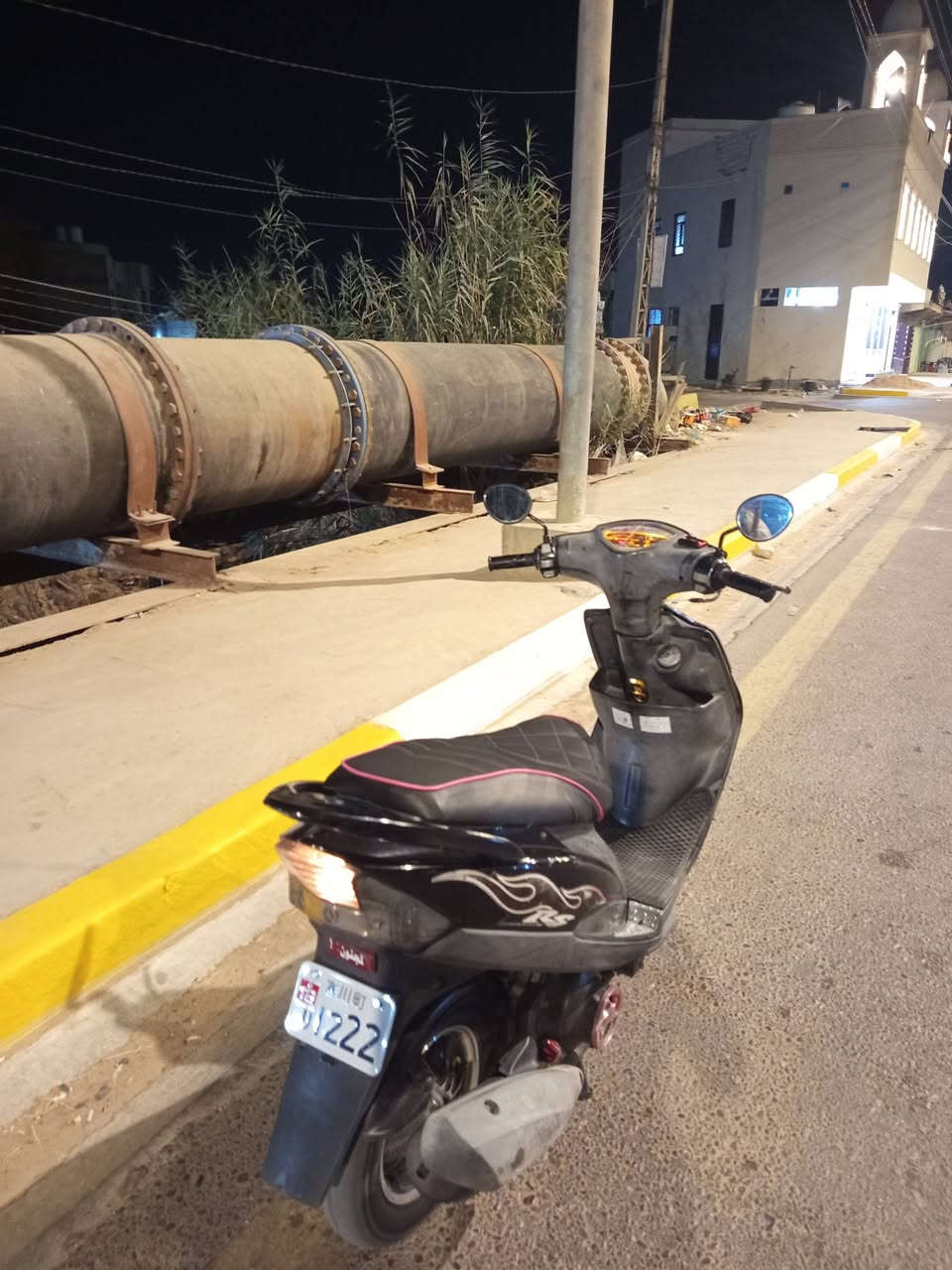 السلام عليكم دراجه للبيع 49 ما مفتوحه دراجه بلاديه ما نقص اي شيء كهربائيات كلها شغاله الخ وين المكينه دراجه بلاديه السعر 850 وبها مجال مكاني كربلاء الحر***********🔥
