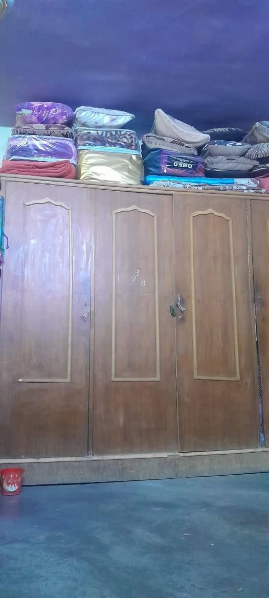 حاجات للبيع بأسعار مناسبة وبيها مجال للتفاوض 🔥
📌 معرض كبير طابقين
نظيف ومستعمل
💰 السعر: 100 ألف دينار — بي مجال
📌 كنتور 4 أبواب
نظيف ومستعمل
💰 السعر: 90 ألف دينار — بي مجال
📌 بوفية فراش
نظيفة ومستعملة
💰 السعر: 50 ألف دينار — بي مجال
📌 براد ماء أبو القارورة
مستعمل
💰 السعر: 40 ألف دينار — بي مجال
📌 عربانة للمعوقين
مامستعملة أبدًا وحالتها ممتازة
💰 السعر: 150 ألف دينار — بي مجال

بنكه سقف اصلي قديم  تشتغل بس اتخربط السعر  ٣٠ بي مجال
📲 للاستفسار ومعرفة التفاصيل أكثر:
عبر الخاص أو الواتساب، أو الاتصال على الرقم:
***********
✨ أسعار مناسبة والتفاوض موجود للجادين
