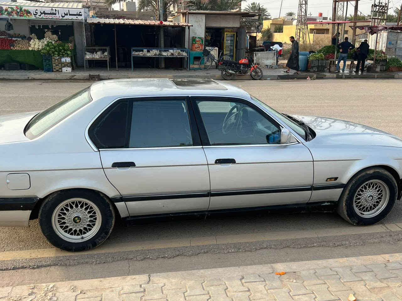 السلام عليكم بي ام 730 السياره جاهزة كير محرك صدر حداديه مكفول تحويل ثاني يوم السيارة بسمي السعر45 وبيها مجال مكاني واسط قضاء الزبيديه***********
