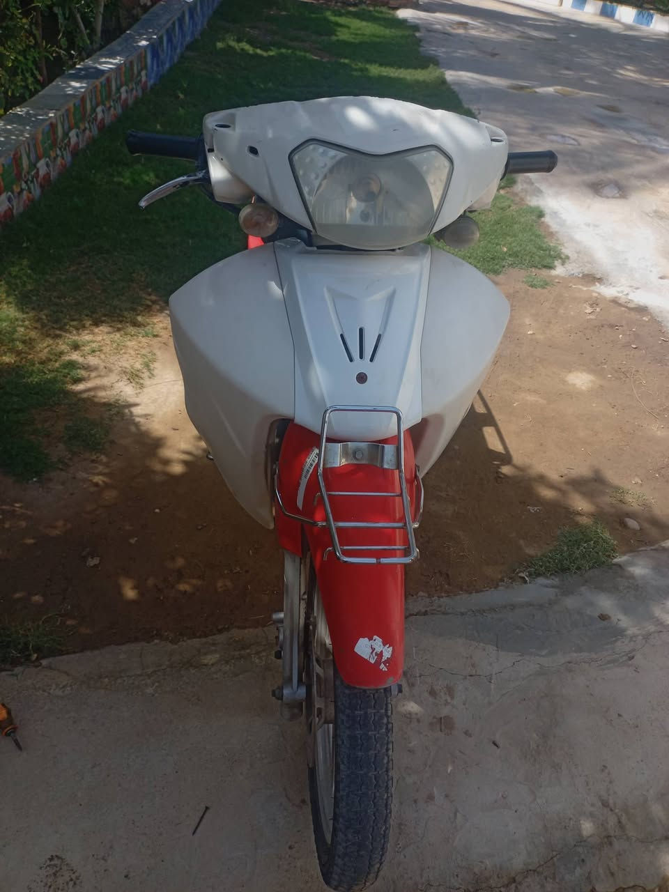 سلام عليكم سلفيز للبيع السعر ٦٠٠ وبي مجال رقم الهاتف ***********

