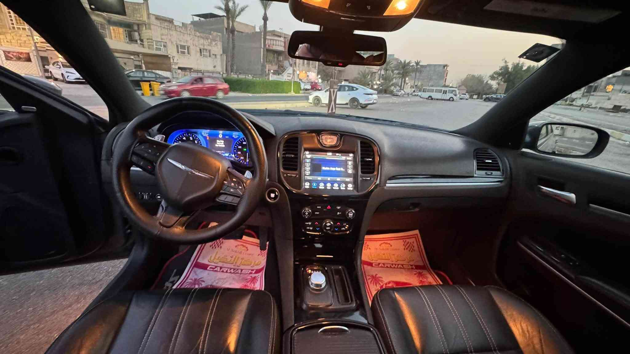 السلام عليكم كرايسلر S 2019 بدون فتحه أمريكي حادث بنيد و دعامية وبيهه بارد مثل مموضح با السونار موصفات معروفه
بصمه ابواب وتشغيل
شاشه
كامره
كشنات جلد حضن
كشنات كهرباء
شفتات ستيرن
لايت أسود
تشغيل عن بعد ويل ٢٠ أصلي
سياره جاهزه بدون آي نقص رقم بغداد 
مكان السياره شارع فلسطين

‭***********‬
