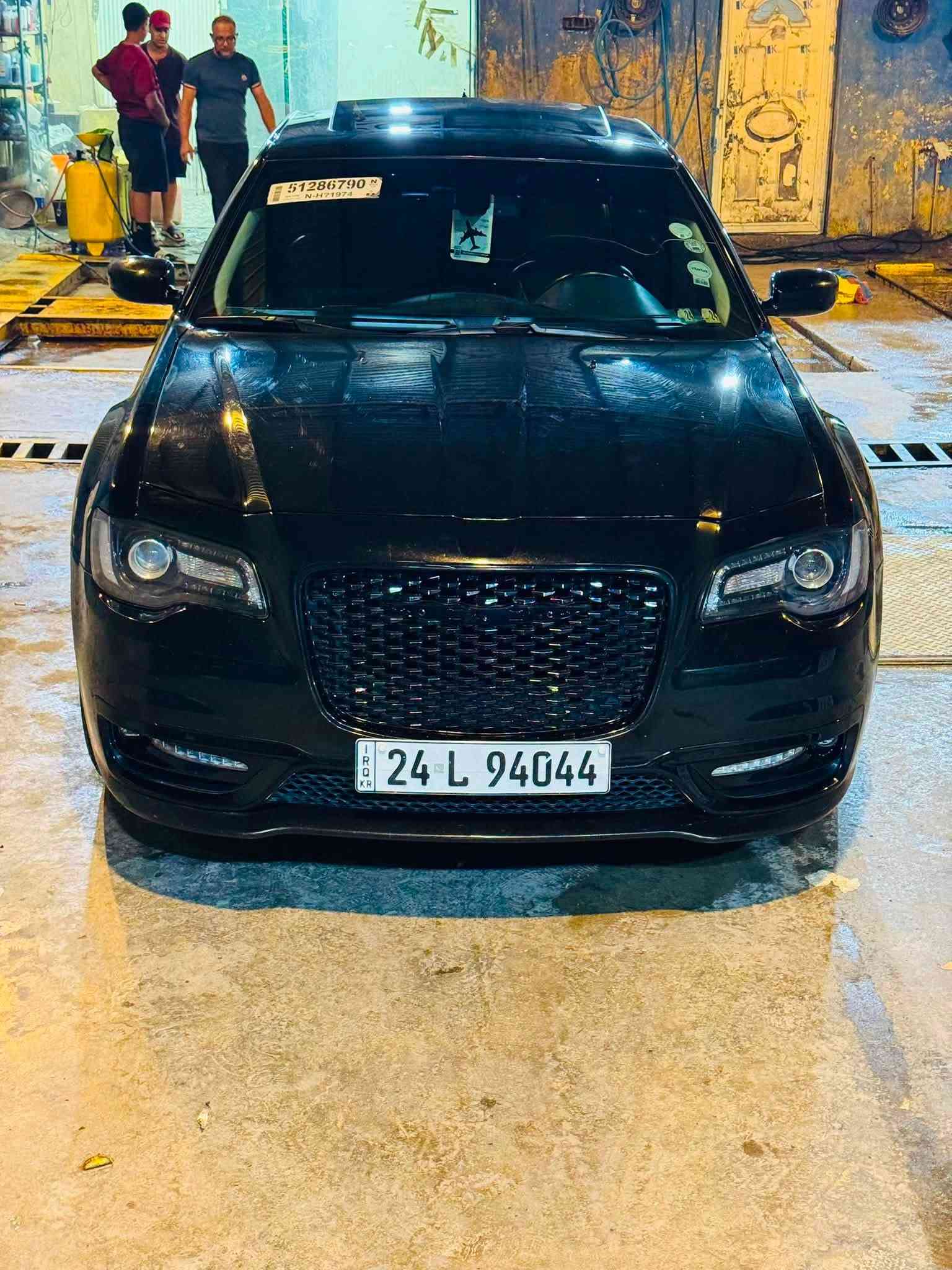 فور ويل 6 سلندر 
ماشية 50000 mi 
بدون ضرر السيارة 
قطعها كلها مسروقة ومرجعة شركة
بيها صبغ جاملغات خلفيه فقط من امريكا بدون ضرر 

بانوراما 
كشنات جلد تدفئة 
نضام سماعات beats
شاشة كبيرة ابل كار بلي واندرويد اوتو 
رقم دهوك باسمي تحويل مباشر 
 سنوية عظم جديدة 
هزة جديدة 

السيارة جداً نظيفة وبوضع الشركة 
وماكو 22 بدون حادث بهيج سعر 
السياره على ايدي ماناقصها شي 

السعر  :  215  
المكان : بغداد الامين الثانيه  
*********** 
  اتصال او واتساب

