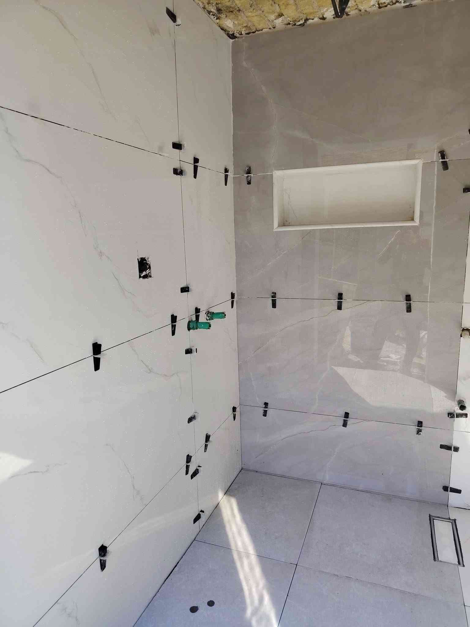 عمل لوح بورسلين 120×60
للاستفسار ***********
