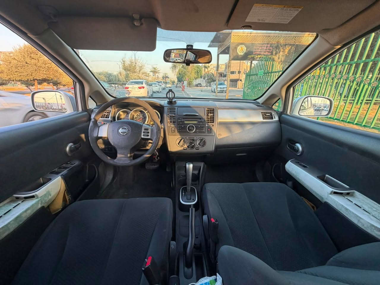 نيسان فيرسا • ٢٠١٠ • ٩٠ ألف ميل