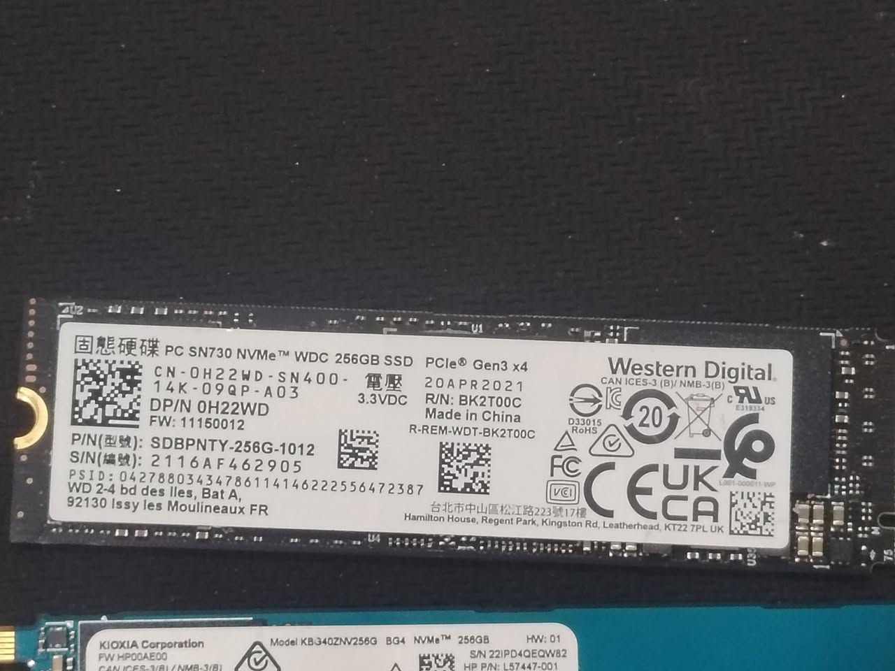السلام عليكم 
هاردات ssd m.2 (بدون راك) على الفحص
Kioxia BG4 256GB 
الصحه 95% يعني مستخدم قليل كلش السعر (50 الف)

Corsair MP500 240GB
الصحه 99% يعني اخو الجديد السعر (50 الف)

WD SN730 256GB 
الصحه 55% السعر (45 الف)

جميع الهاردات مفحوصه و ايضا الفحص قبل الشراء 

العنوان بغداد الغزاليه (لا يوجد توصيل)
هـ/***********
