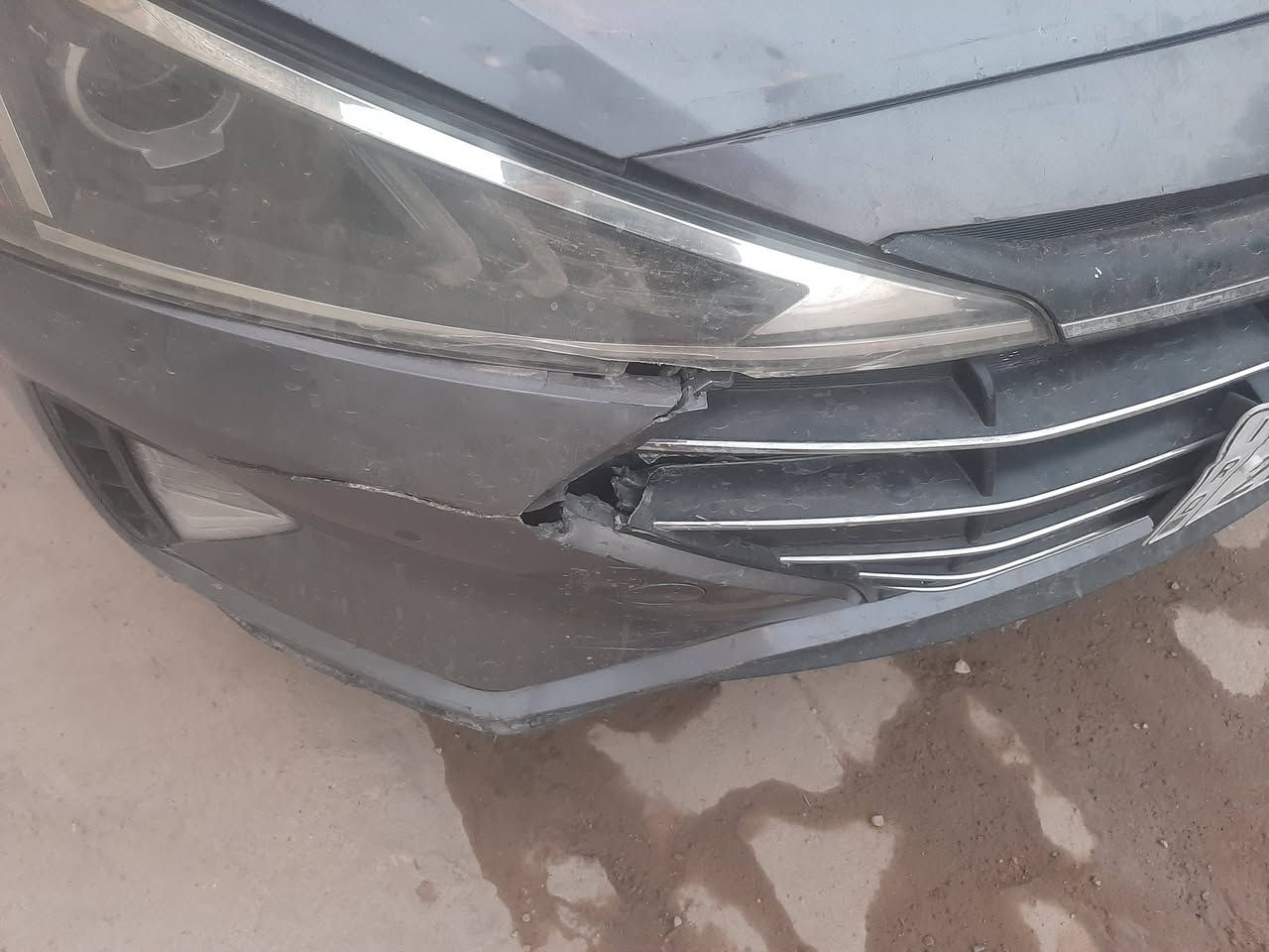 للبيع النترا موديل 2019 امريكي بدون اريباك سياره بدايه تشغيل بيه صوت مال راجز ثواني ويروح صارله سنه ولا بيه شي المهم محرك ما مفتوح كير مفتوح مبدلين دهن وفلاتر داخليه سياره ماشيه 167 الف ميل سياره بيه شخوط وهاي بل جاملق وشوي بدايه بنيد عوزهن يرجعن بارد وعوزه دعاميه اماميه المهم ابيع هل موجود من جهه الحادث الشاصي الخلفي بيه الايسر وعايفي بدون اي شغل لان ما ماثر وبيه تعمير بل حوض وهاي هيه المهم ابيع هل موجود تجي تكلب وبل خدمه سياره بسمي وتحويل مباشر لا تعبك ولا تعبني رايده ب 103 وبيه مجال للشراي وهذا رقمي ***********
