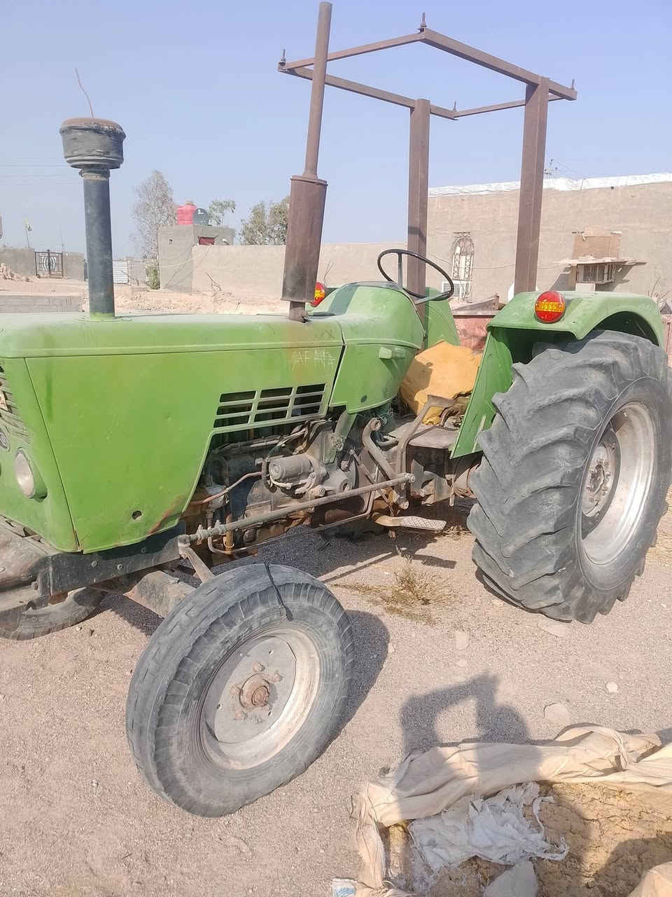سلام عليكم
كاروبه سيرت للبيع مناسبه
وكير ومكينه نضيفه .الجهاز مرات ما يرفع 
سنوية منتهيه موجود وكاله او تحويل 
المكان البصرة الزبير 
للأستفسار الاتصال ع الرقم فقط 

***********
