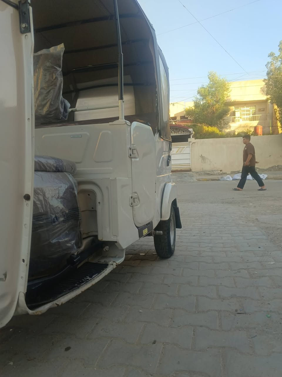 سلام عليكم تكتك موديل 22 رقم وشنويه تحويل ثاني يوم مكان البياع شرطه الخامسه الشرايه ينتصل *********** السعر 8700 ماكينه تراي لوك تكتك قطره صبغ قطره معجون ما بيهن

