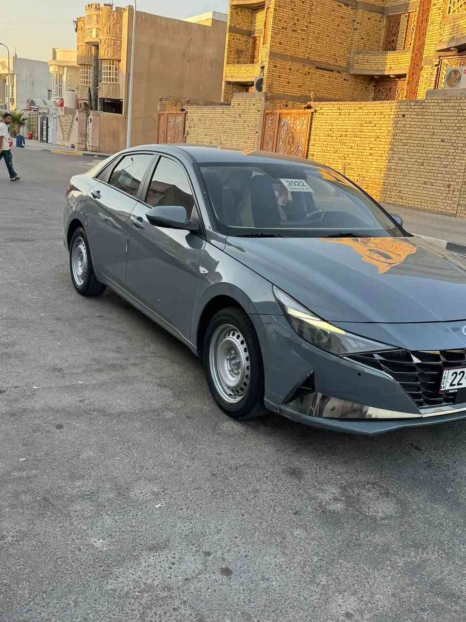 السلام عليكم الانتره مديل 2022 خليجي محرك 1600 ماشيه 105 الف بيه كلير بالجاملغ الخلفي والباب الخلفي وربع الجاملغ الأمامي  وسوناره وياه الصور سنويه لل2028 تريد وكاله لو تحويل 
 السعر 138 وبيه مجال العنوان البصره
 الزبير
+964 773 814 1065
***********
