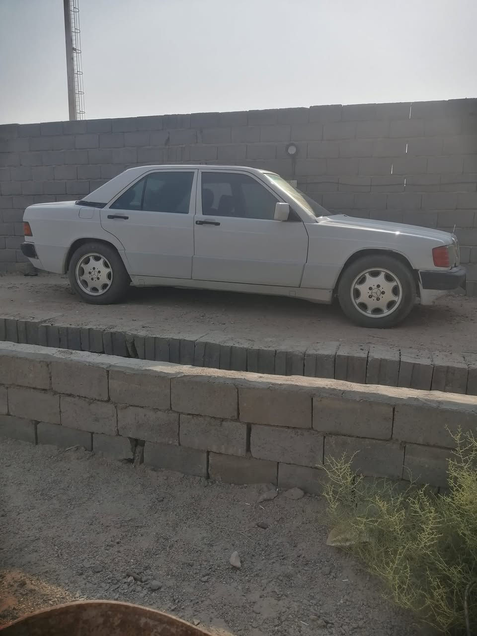 للبيع مرسيدس حجم ١٩٠ موديل ٩٠ رقم بغداد محرك ٤ سلندر بكابريتر قواعد دبل بلاد شركه صبغ بلاد السعر 46$مكان فلوجه موبايل *********** و ***********
