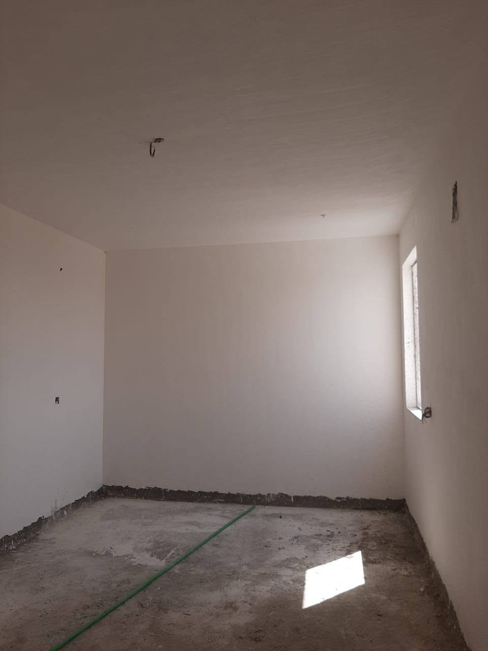 السلام عليكم كادر لباخين بياض وجص ولبخ واجهات متفرق حالين ***********
