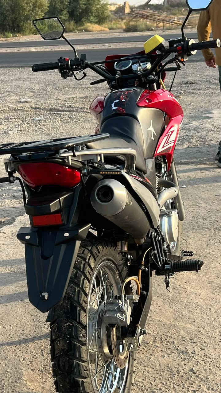 🏍️ للبيـــــع دراجة KAVIK ZR 200 SPORT 🏍️
✅ المحرك: 200cc اصلي قوة وعزم
✅ الحالة: نظيفة جدا - ما بيها اي نقص  
✅ اللون: احمر × اسود
✅ المكان: الضلوعية - صلاح الدين
✅ الدراجة بدون اوراق
✅ مكفولة عشائرياً فقط - مكاتبة

💰 السعر: 1,250,000 دينار وبيها مجال قليل
📞 للاتصال: ***********

الدراجة جاهزة للمعاينة بالضلوعية. البيع لعدم الحاجة
