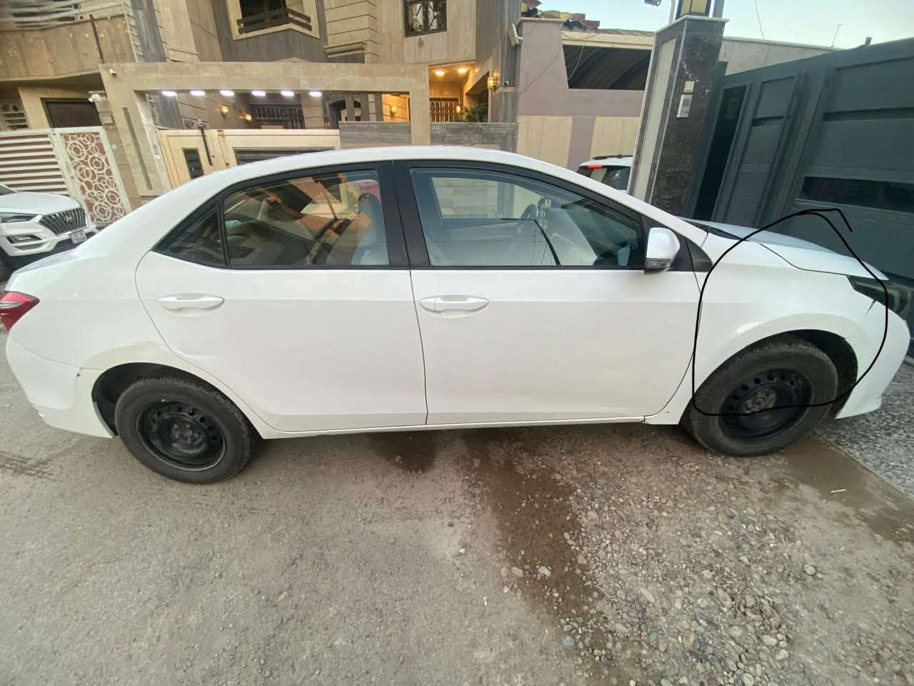 سلام عليكم كورلا موديل 15  مكينه 1600 شركه العامه  ماشيه 165 كيلو بيه قطعتين تبديل بدون دواخل كير مكينه صدر كله مكفول رقم بغداد بسمنه سونار مرفق ويه صور مكان بغداد زيونه سعره 130 وبيه مجال بصيط رقم الهاتف *********** حسين
