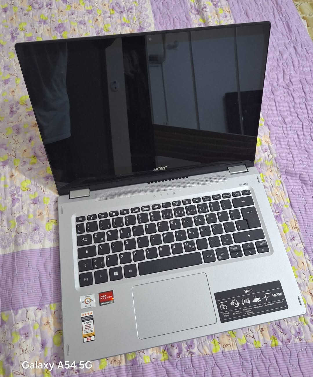 عرض_قطعة_وحده
لابتوب لمس قلاب انتاج ٢٠٢٠
لابتوب و تابات في وقت واحد 2in1
 بسعر ١٨٥ ألف
  
لابتوب acer Spin 3
- المعالج 
     AMD Athlon Silver 3050U 2.30GHz
- الرام 4GB
- ذاكرة تخزين SSD256 
- كارت الشاشة AMD Radeon 
- الشاشة لمس حجم  14 (1920 × 1080)FHD
- وندوز  أصلي مفعل مدى الحياة     
- بطارية شحن ممتاز 
- تحتوي على جميع المنافذ>تايف سي +HD +USB 
-----------------------------
الضمان اسبوع من تاريخ الشراء (وصل ضمان)
يوجد توصيل لجميع المحافظات ٥ ألف 
للحجز او الاسفتسار اتصال أو وتساب ***********
العنوان النجف الاشرف حي الجمعية
>>(الأسعار نهائية)
