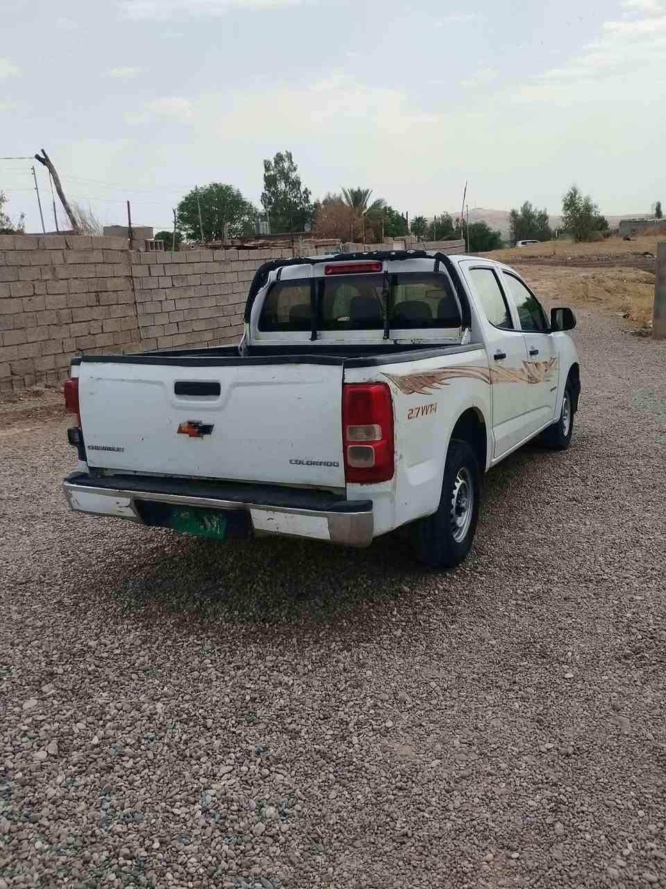 سەرەتا بەناوی خودای گەورە
شۆفرلێت کۆلۆرادۆ 
مۆدیل 2013 
گێر ئۆتۆماتیک 
چوار جام کارەبا
ڤوفڵ مەرکەزی 
بەرگە دەرگاو داشبوولی 
جوان و تازەیە
ساقە سەیارەکە
کۆدی بۆکراوە 
نرخی ۳٥ و مەعمەلە
نامە بۆمن مەنێرن سووپاستان ئەکەم
ئەمە ژمارەی خاوەنەکەیەتی 
***********
Kamaran Xalel
