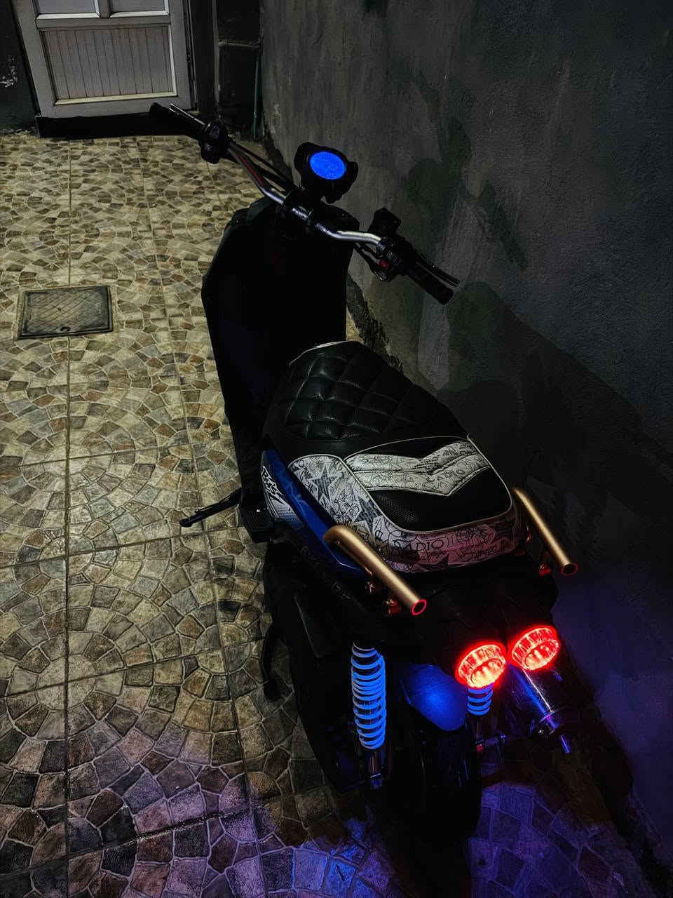 سلام عليكم
 دراجه اللبيع سكنس جبلي
 فول نعومه مكينة خير من الله  
شلعه معدل كل نقص مابيها 
بيها هازن وكشن  وصالنصه وسكان 
 السعر خاص
 مكاني بابل كفل 
( ***********)

